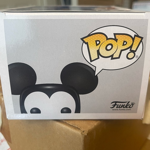 Mickey Mouse Diamond collection Funko pop - Picture 2 of 4